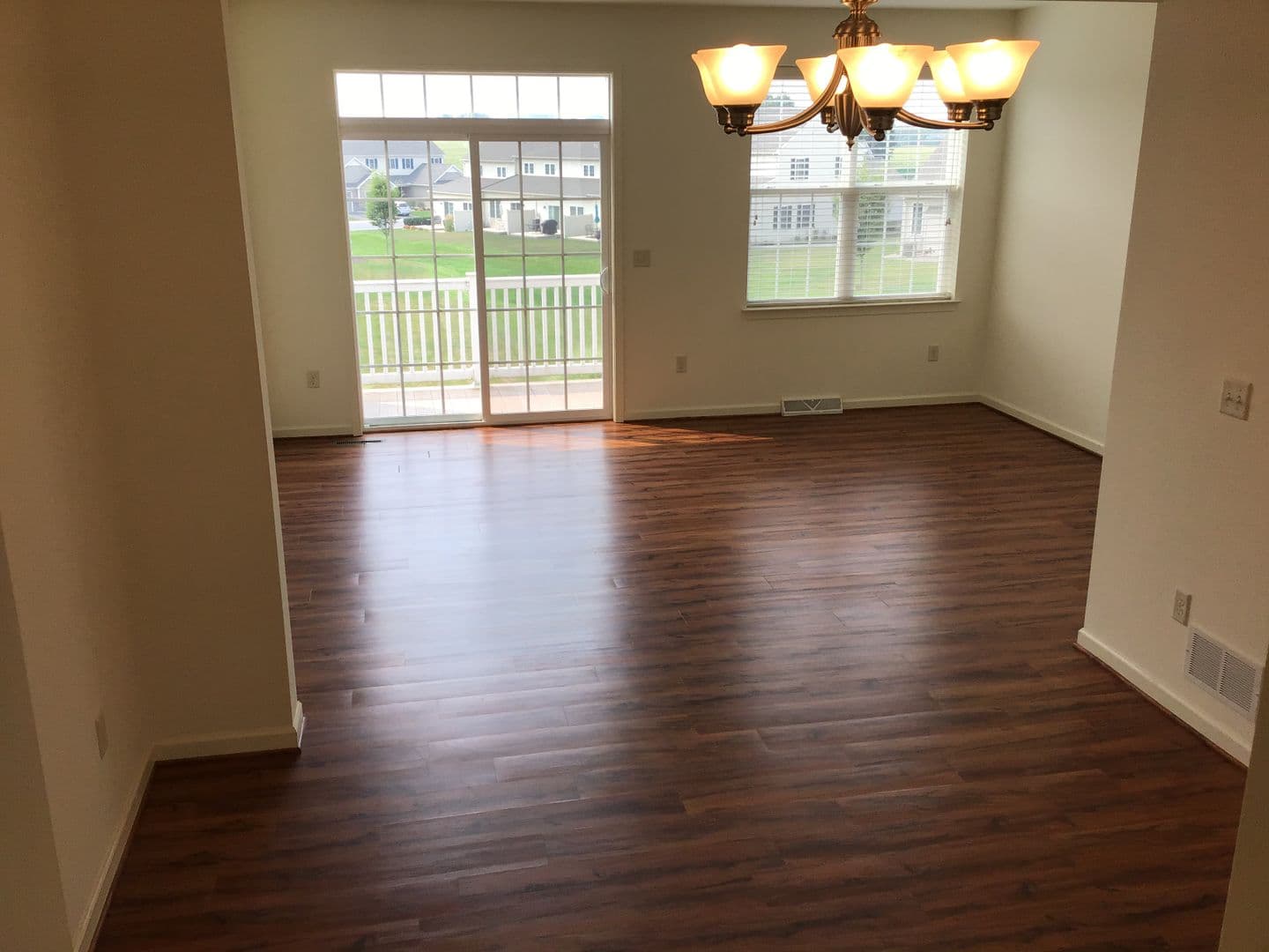 Lancaster Apartment: 231 Kilgannon Lane