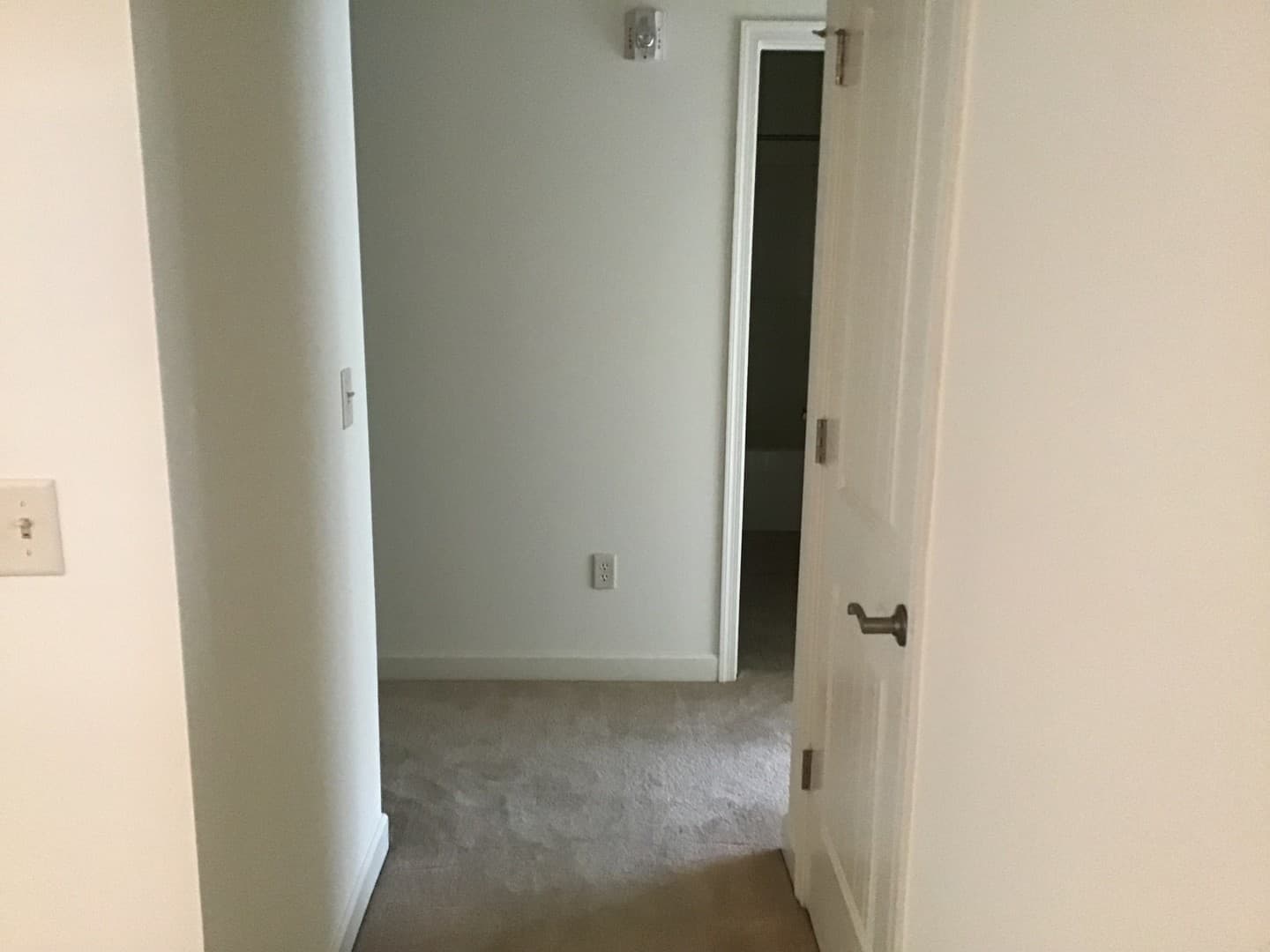 Lancaster Apartment: Stone Creek Road