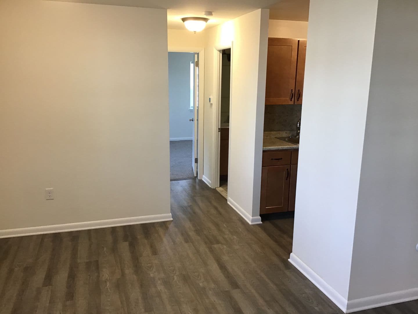 Lancaster Apartment: Fruitville Pike and Dillerville Road