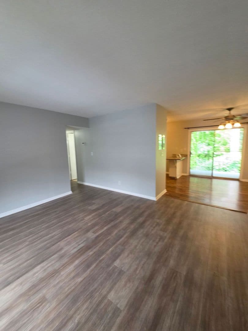 Rock Hill House: 1792 G Ebenezer Road