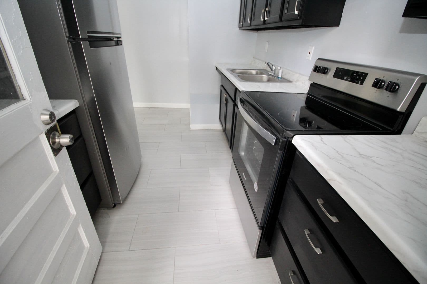Chester House: 107 Pine Street Unit A