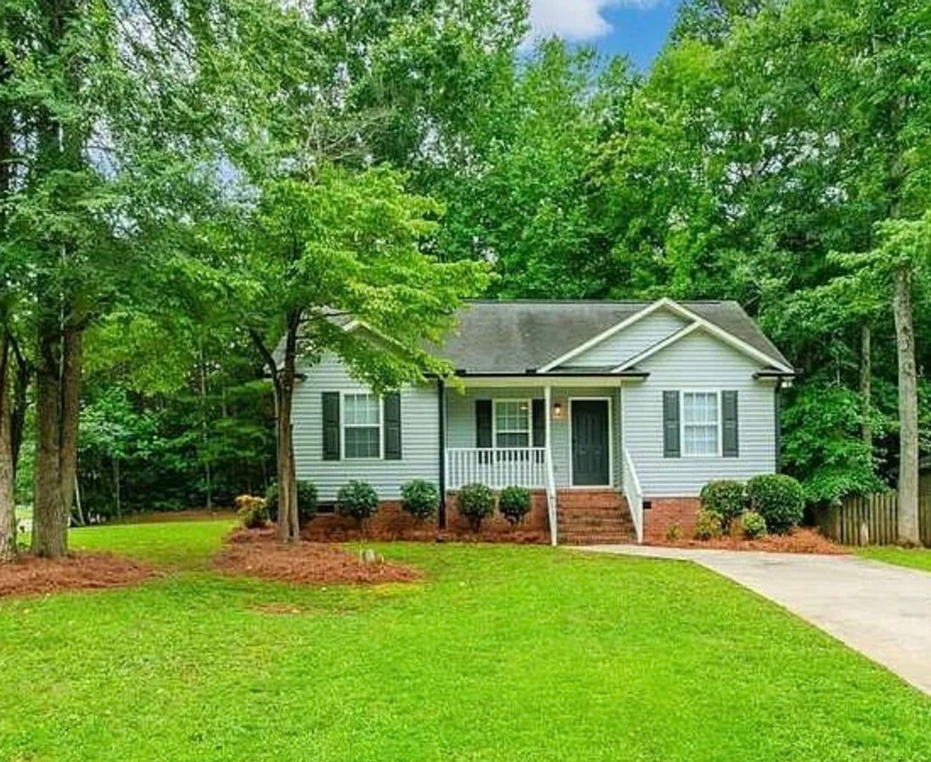 Fort Mill House: 201 Polly Collins Court