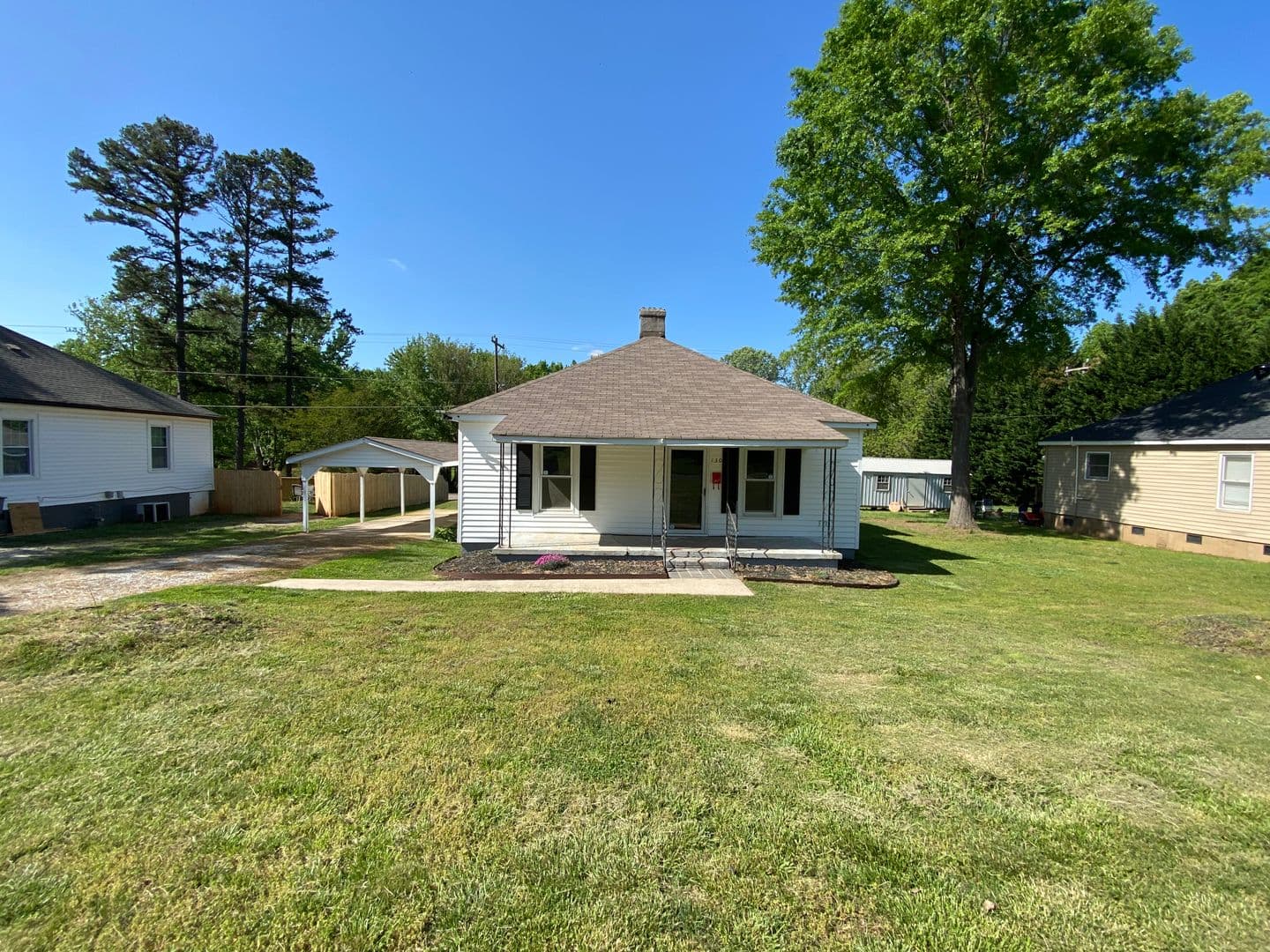 Clover House: 130 Oak Street