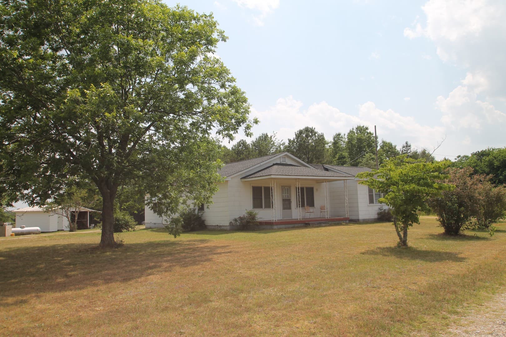 York House: 865 Mitchell Road