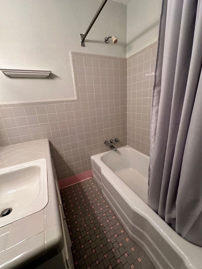 Columbia House: 3221 Foxhall Road