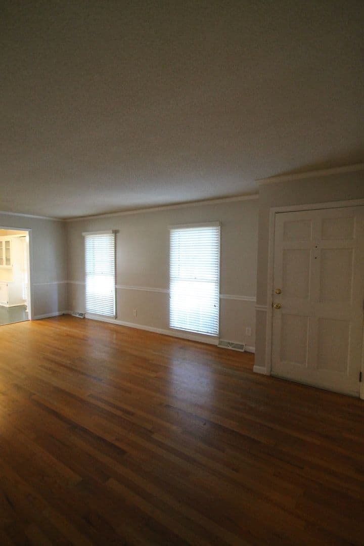 Rock Hill House: 1904 Huntington Place