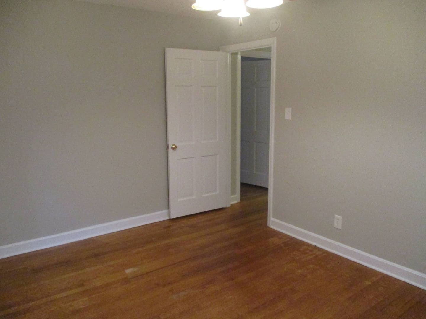 Rock Hill House: 1148 Ebinport Road