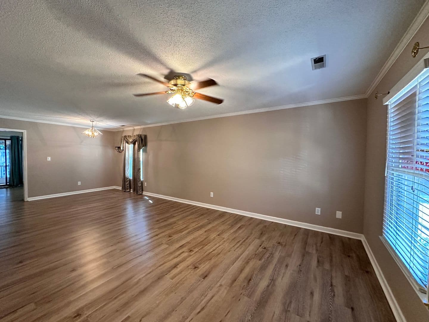 Rock Hill House: 222 Pointe Circle