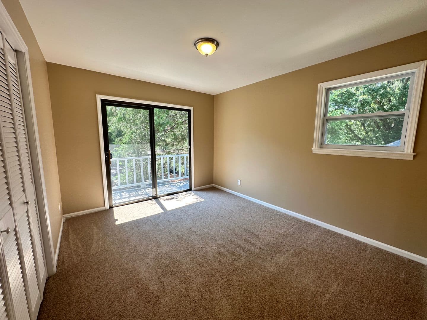 Tega Cay House: 16079 Molokai Drive