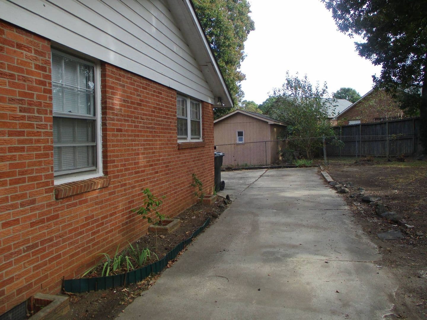 Rock Hill House: 1148 Ebinport Road
