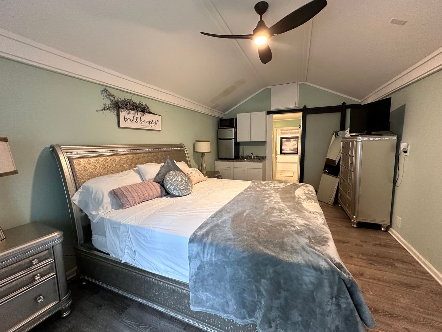Rock Hill House: 980 Anderson Road South