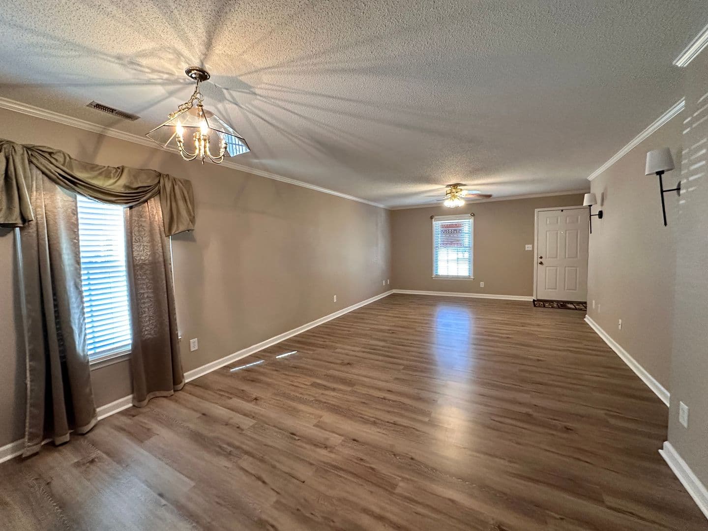 Rock Hill House: 222 Pointe Circle