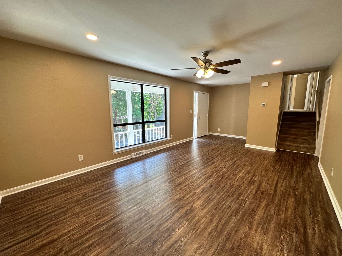 Tega Cay House: 16079 Molokai Drive