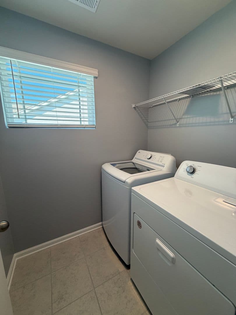 Indianland House: 1648 Munstead Place