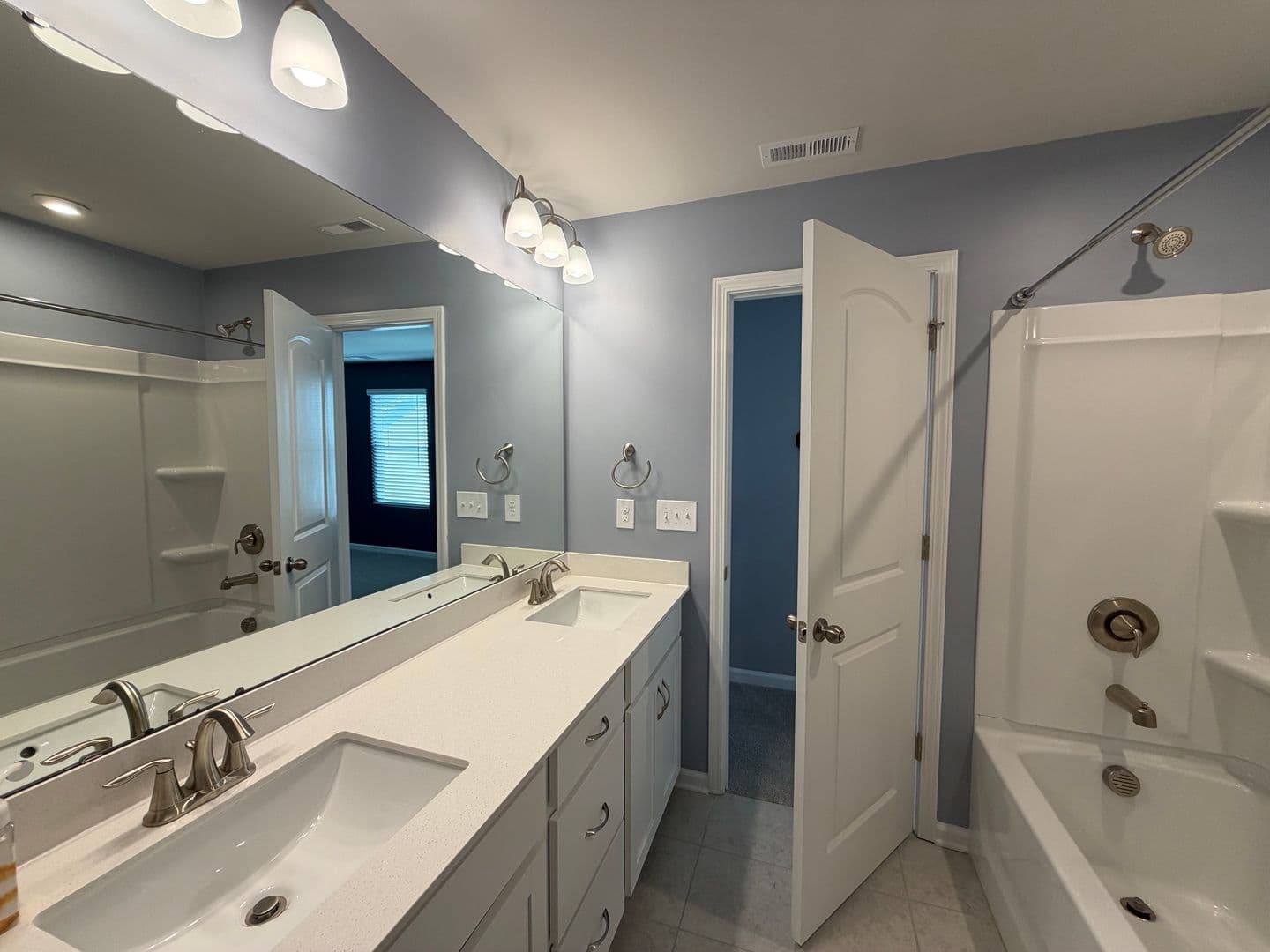 Indianland House: 1648 Munstead Place
