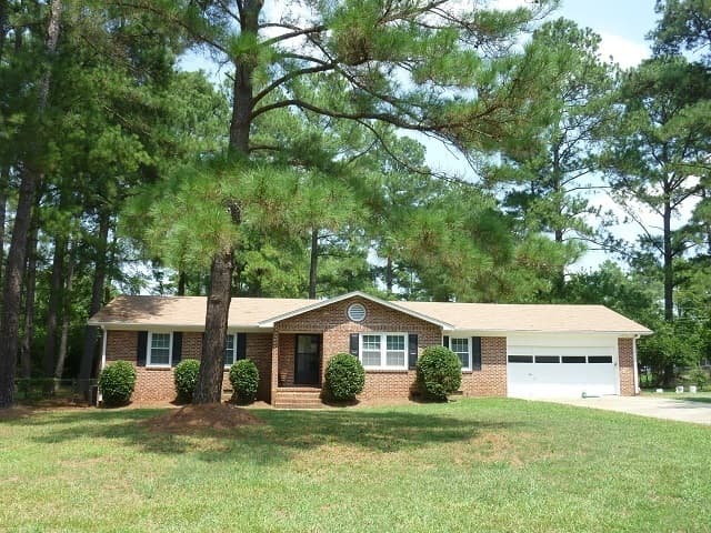 Rock Hill House: 745 Mallory Drive