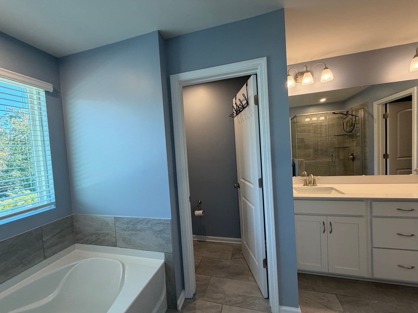 Indianland House: 1648 Munstead Place
