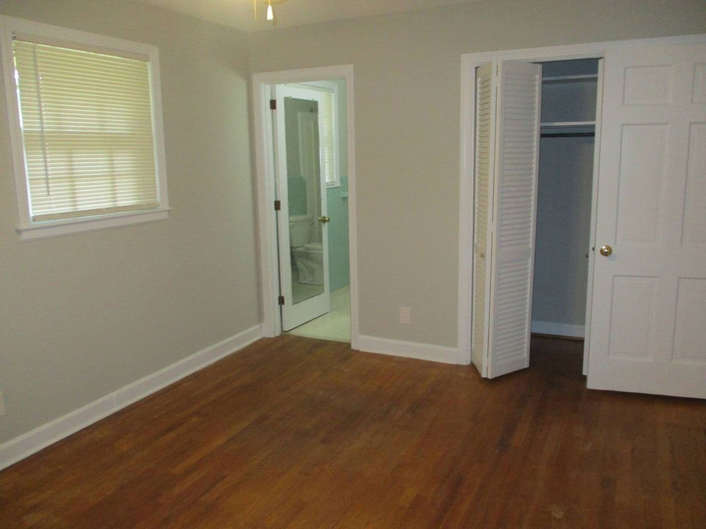 Rock Hill House: 1148 Ebinport Road