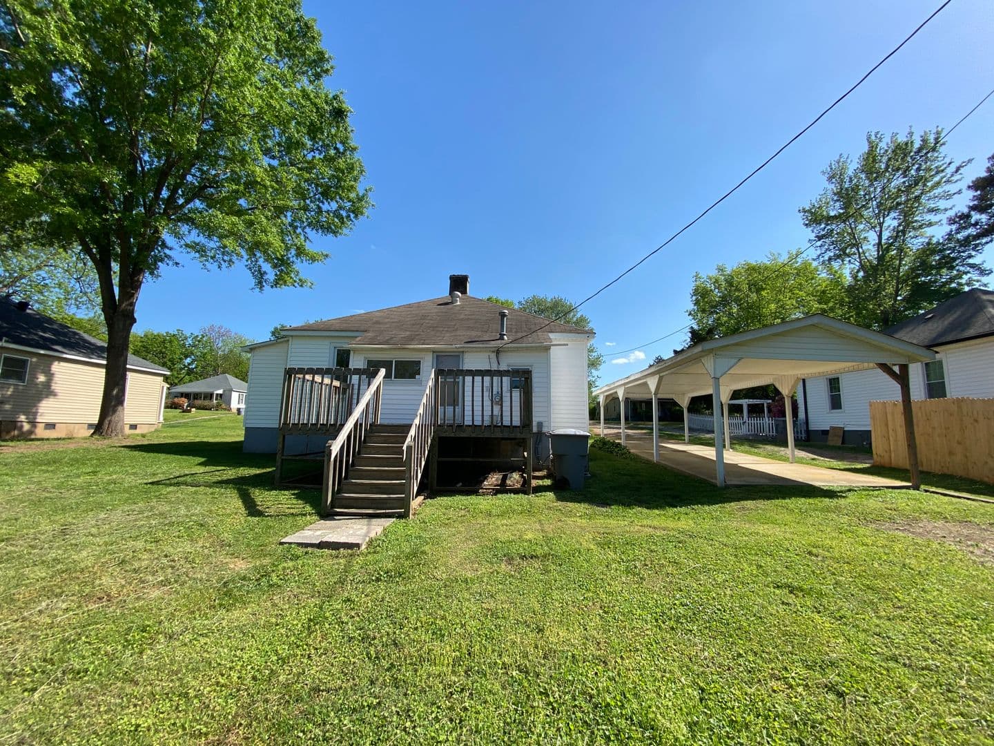 Clover House: 130 Oak Street
