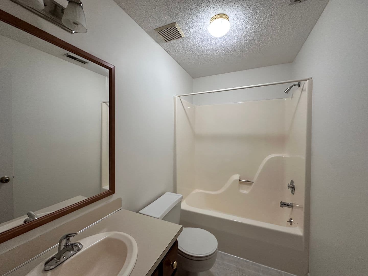 Rock Hill House: 222 Pointe Circle