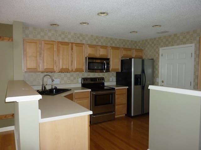 Rock Hill House: 1418 Walnut Hill