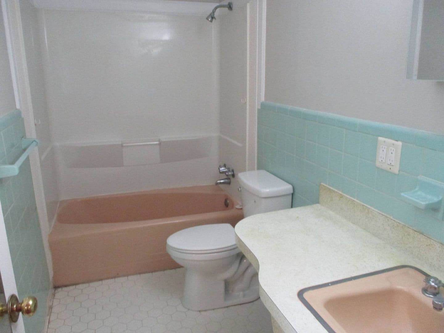 Rock Hill House: 1148 Ebinport Road