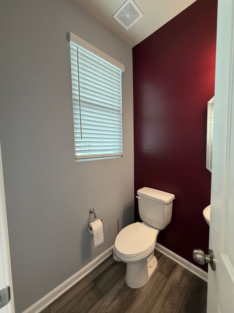 Indianland House: 1648 Munstead Place