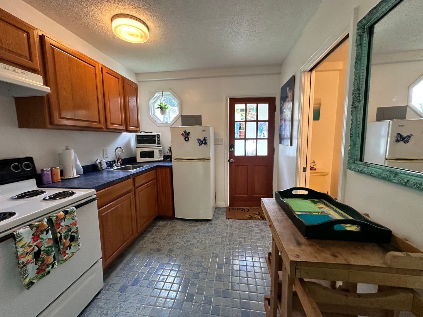 Rock Hill House: 980 Anderson Road South
