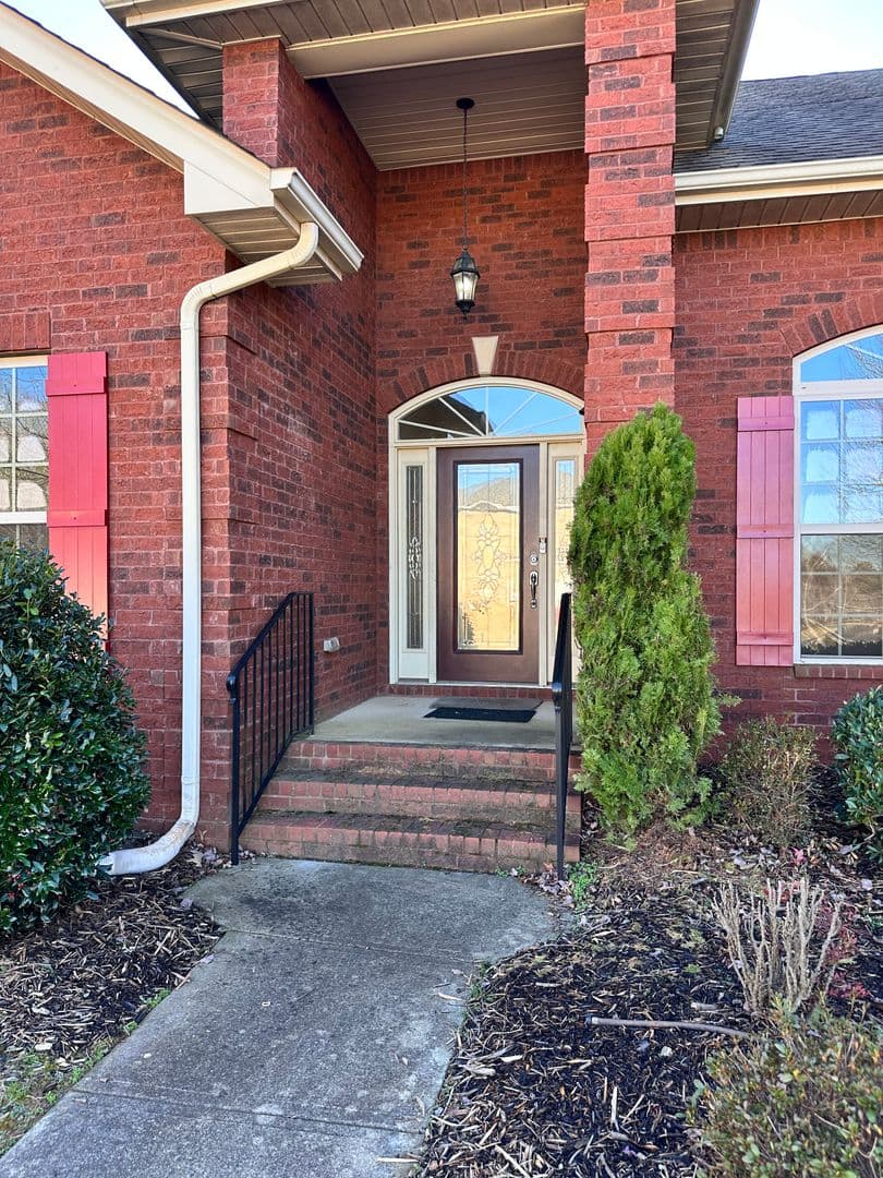 Rock Hill House: 3034 Tallgrass Bluff