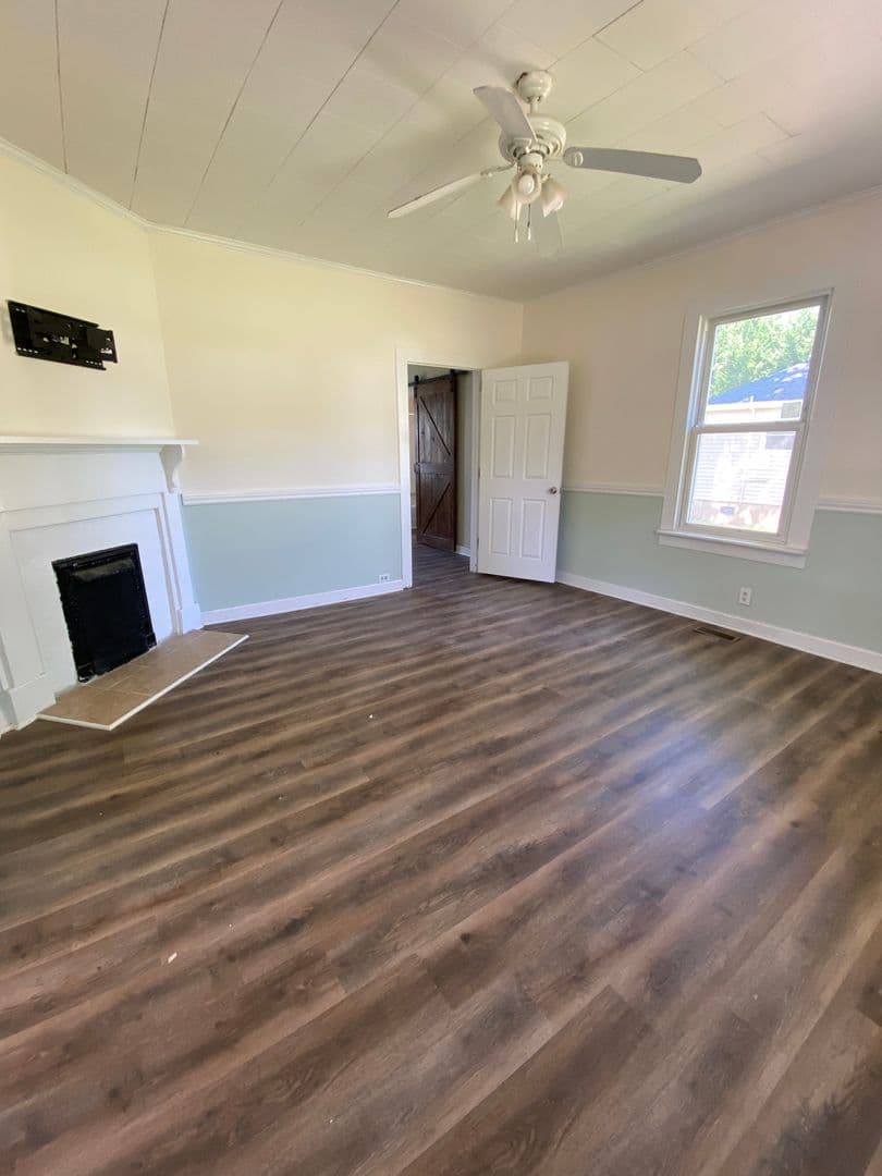 Clover House: 130 Oak Street