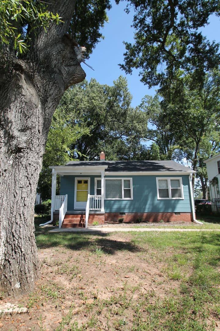 Rock Hill House: 1058 Ebenezer Ave Ext