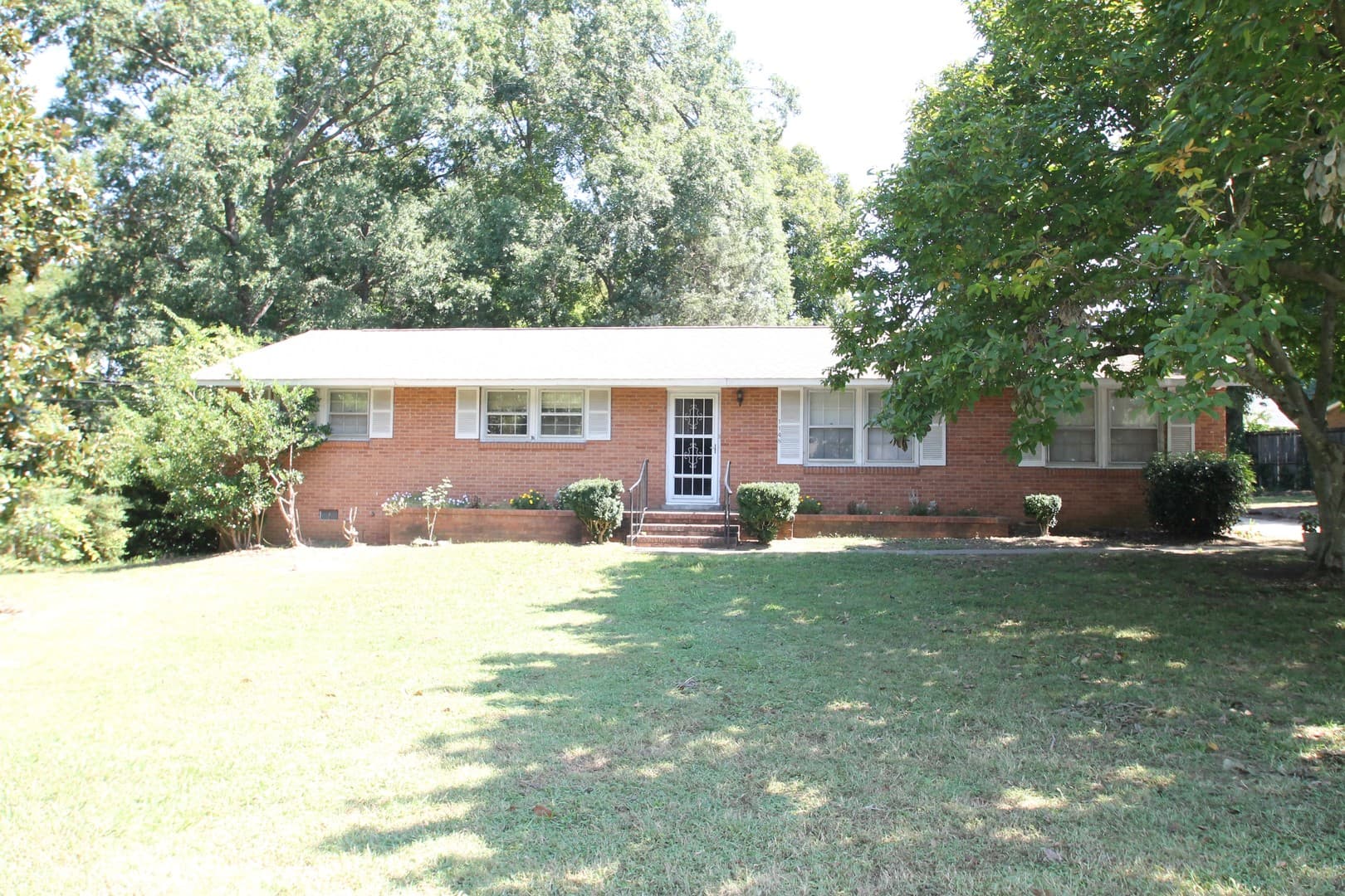 Rock Hill House: 1148 Ebinport Road