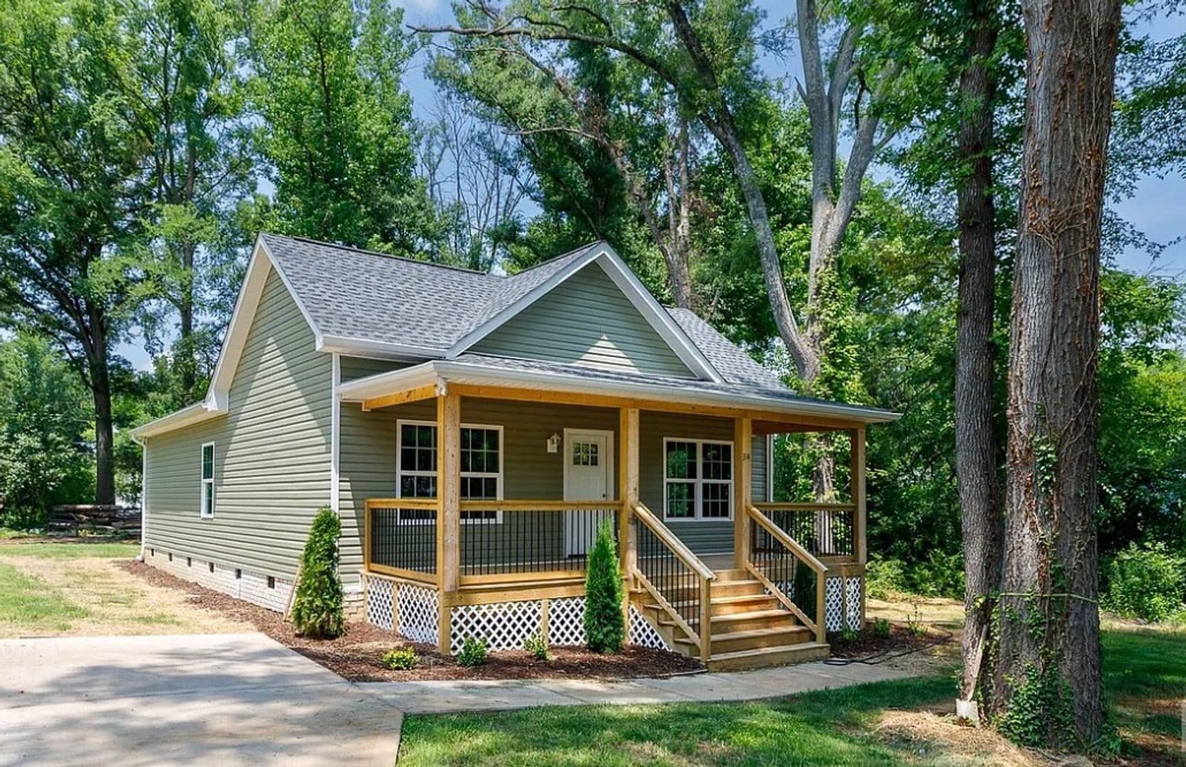 Rock Hill House: 314 Friedheim Road