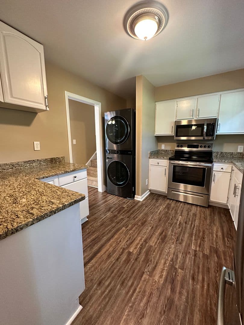 Tega Cay House: 16079 Molokai Drive