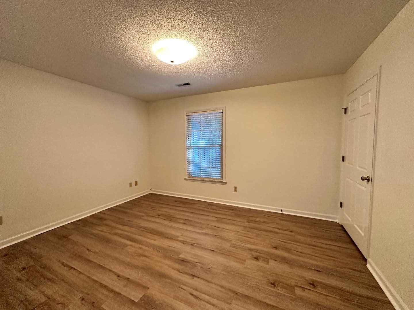 Rock Hill House: 222 Pointe Circle