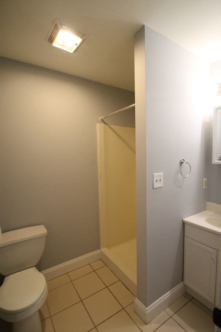 Rock Hill House: 1058 Ebenezer Ave Ext