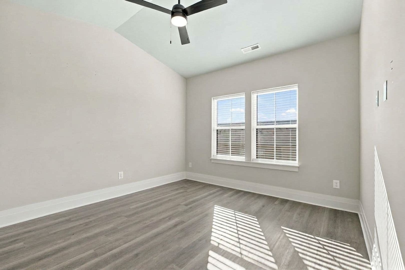 Nashville Townhome: 1319 Shannon Ln