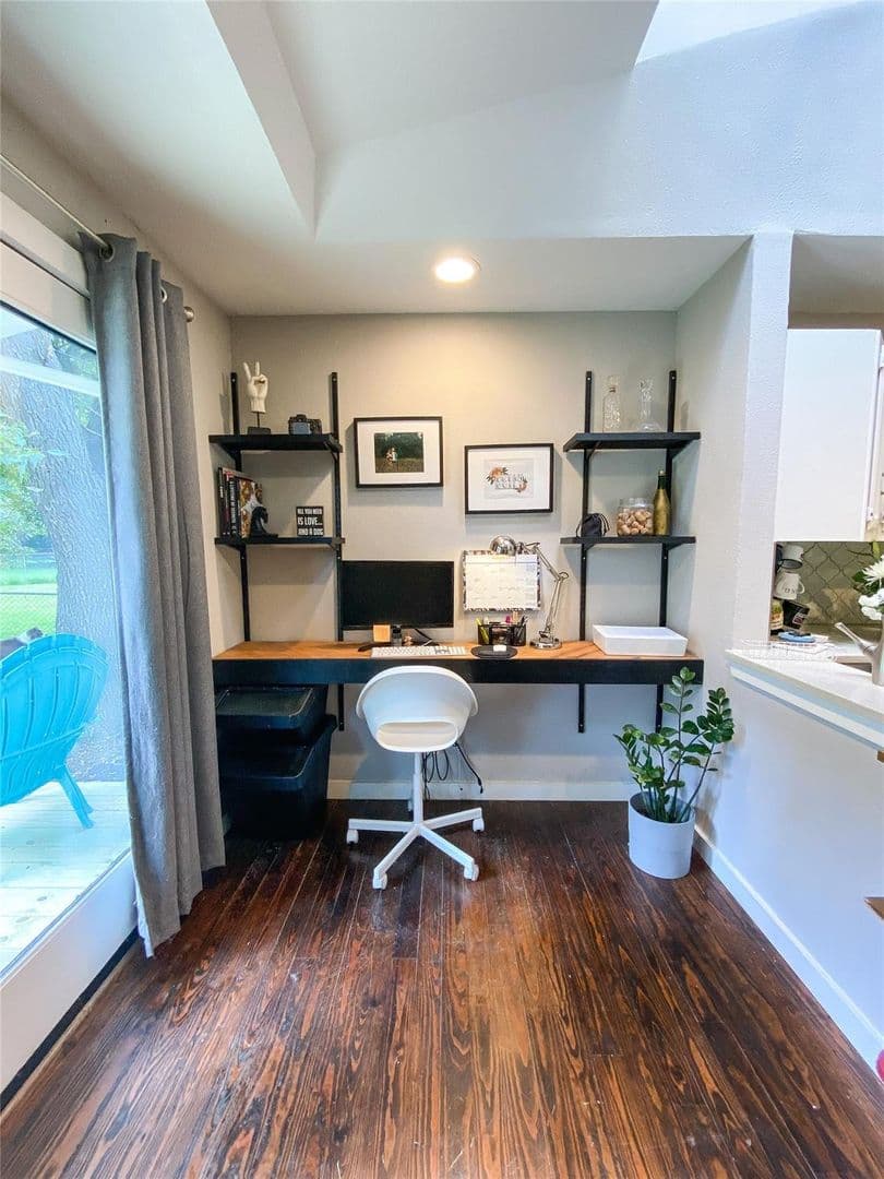 Dallas House: 10652 Cayuga Drive