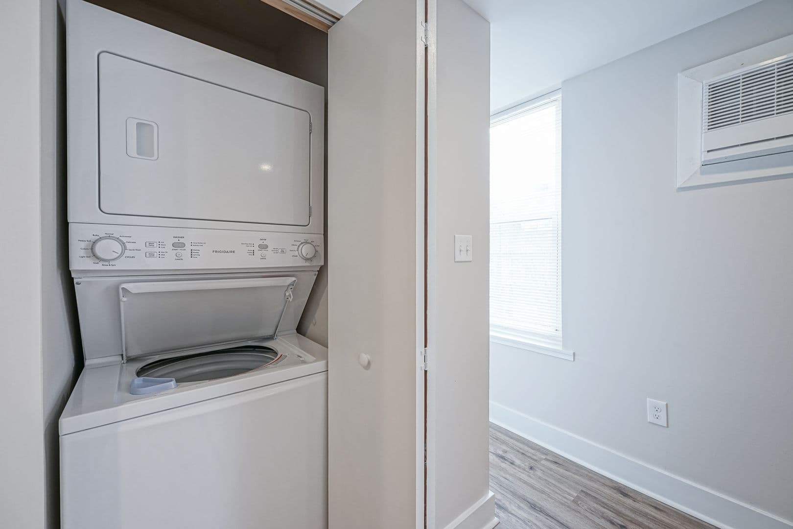 Phila Apartment: 2444 S Broad St (1-5)