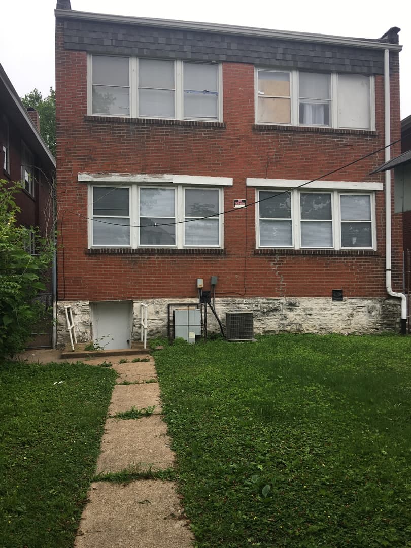 St. Louis Apartment: 4217 Grand Blvd.