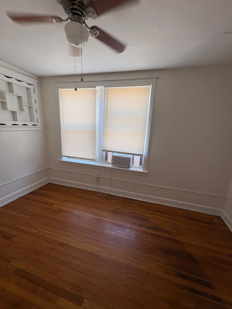 St. Louis Apartment: 3702 S. Broadway