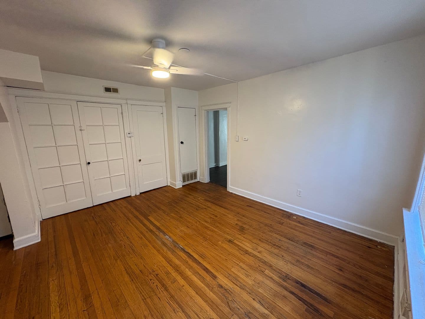 St. Louis Apartment: 3702 S. Broadway