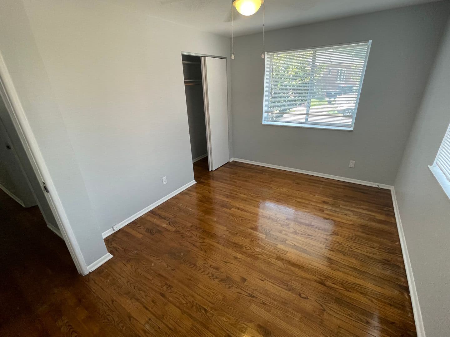 St. Louis Apartment: 4754 Virginia Ave
