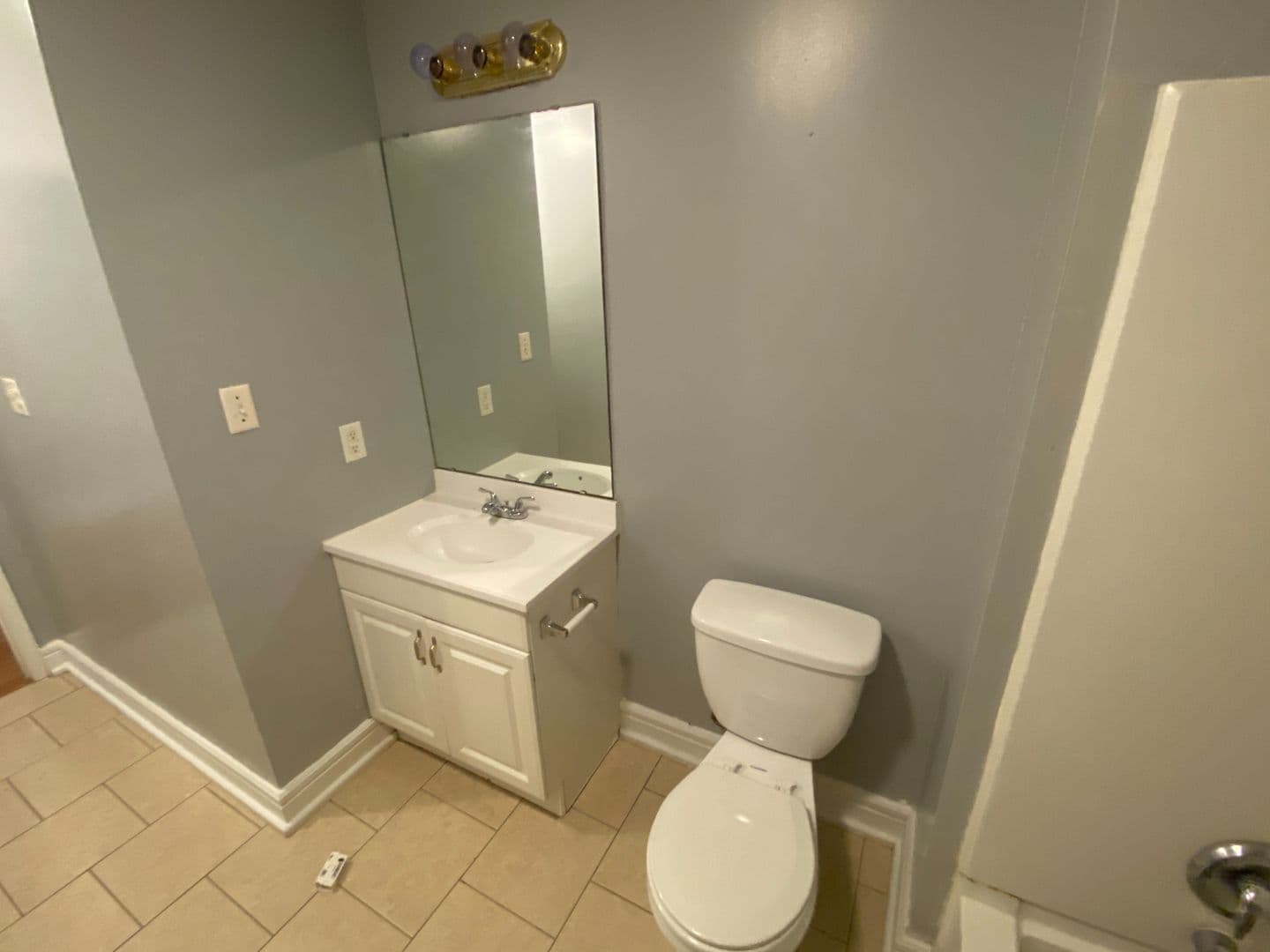 St. Louis Apartment: 6800 Virginia Ave.