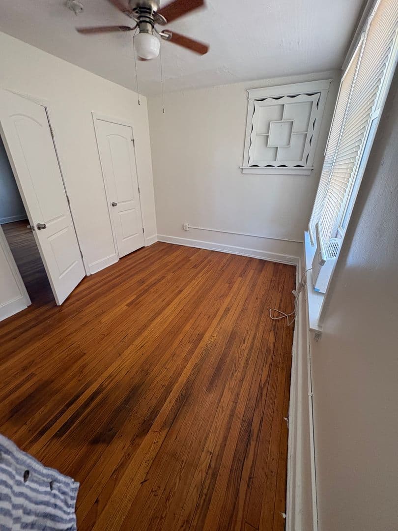St. Louis Apartment: 3702 S. Broadway