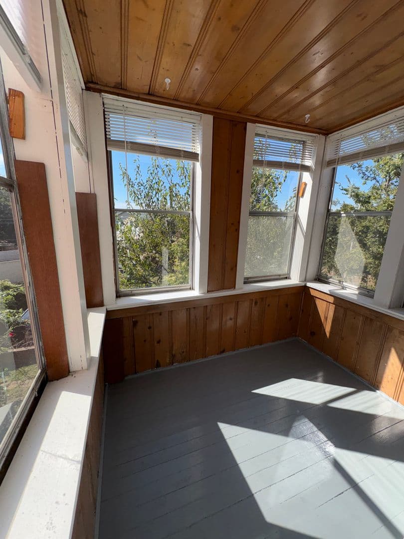 St Louis Apartment: 6040-42 Southwest Ave