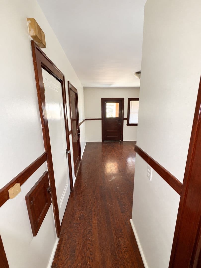 St Louis Apartment: 6040-42 Southwest Ave