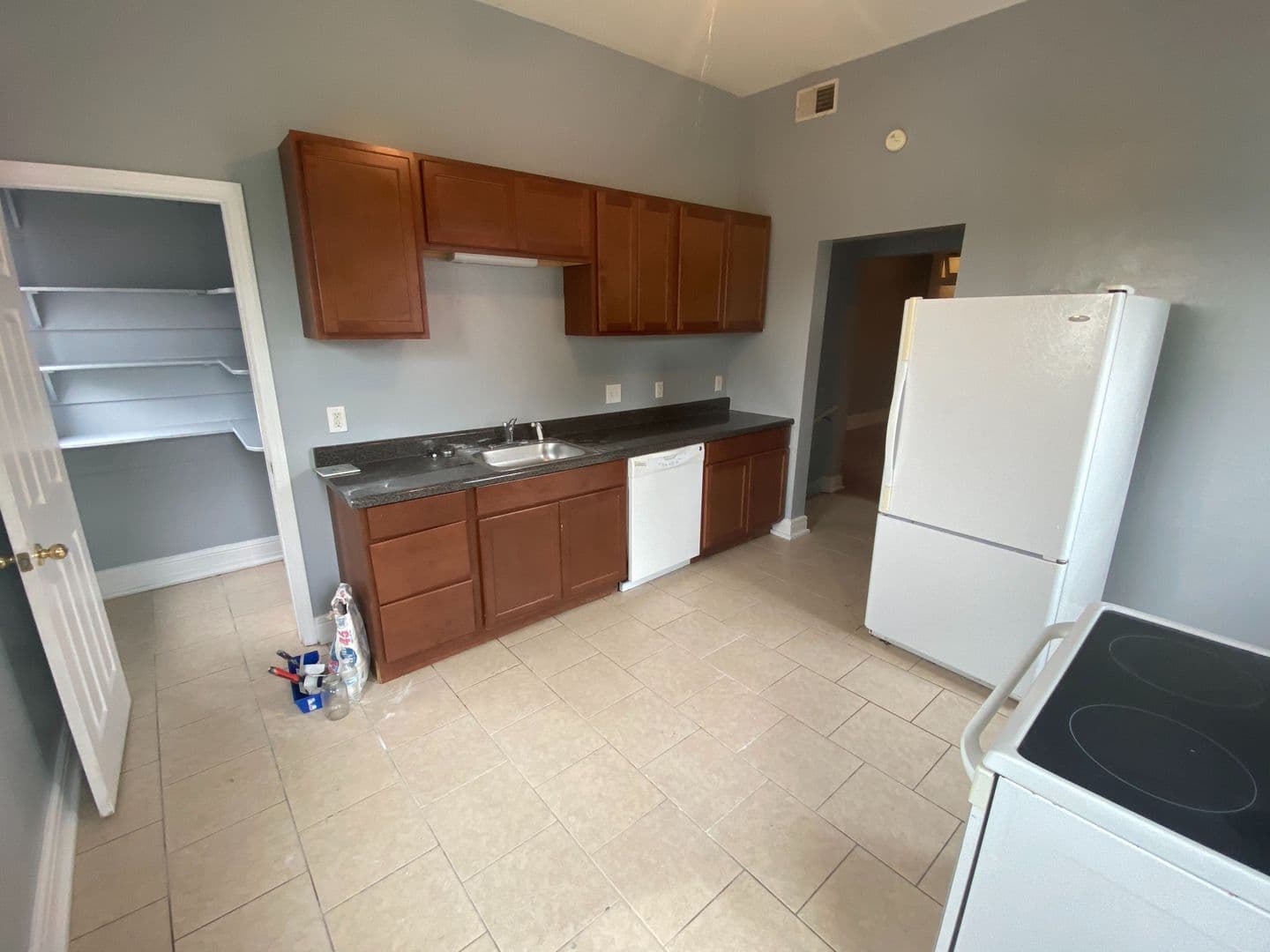 St. Louis Apartment: 6800 Virginia Ave.