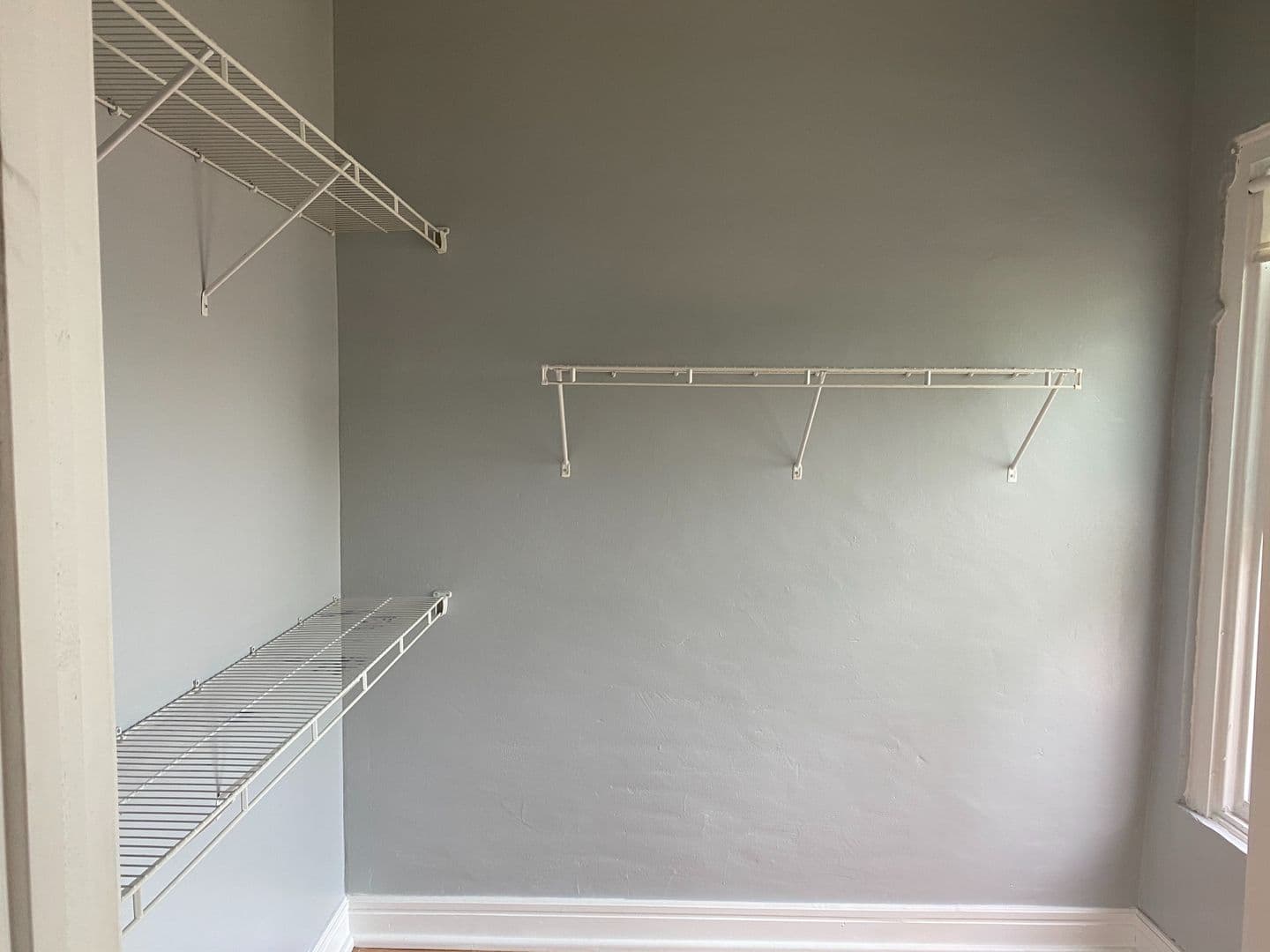St. Louis Apartment: 6800 Virginia Ave.
