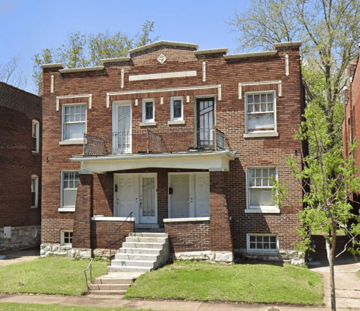Saint Louis Apartment: 5105-07 S Broadway Street